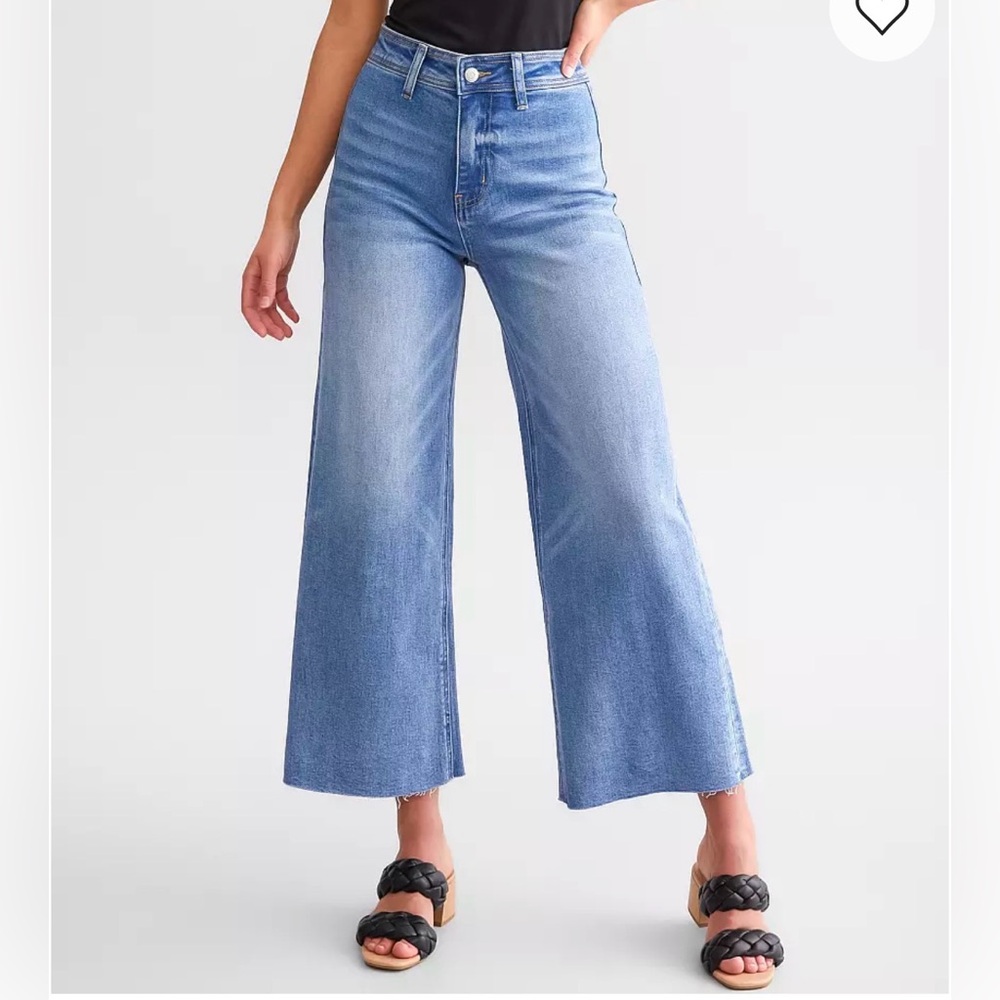 Flying Monkey Cropped Wide Leg Stretch Jean. Size 32